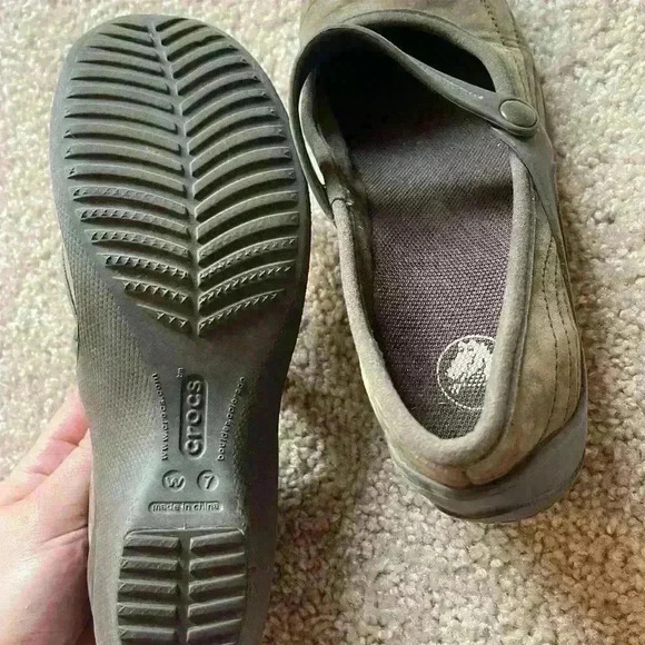 Crocs wedged wedged heel shoes womens size 7 - Picture 3 of 8